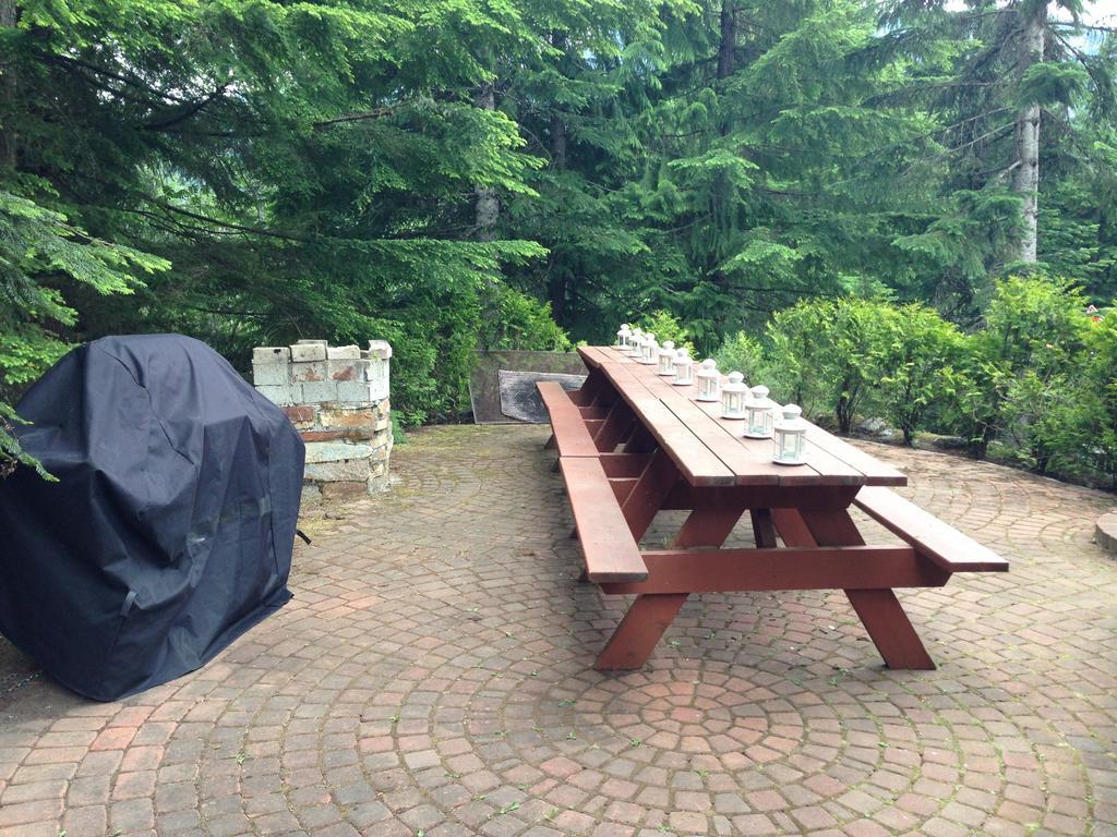 Ubc Whistler Lodge Buitenkant foto