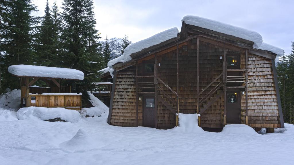 Ubc Whistler Lodge Buitenkant foto