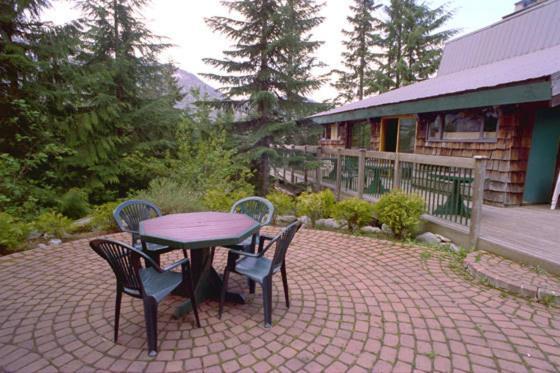 Ubc Whistler Lodge Buitenkant foto