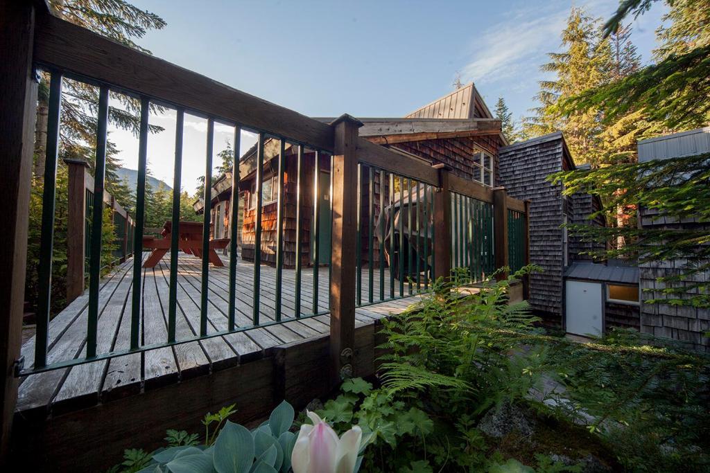 Ubc Whistler Lodge Buitenkant foto