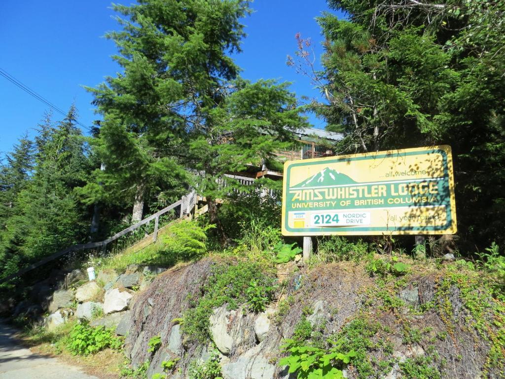 Ubc Whistler Lodge Buitenkant foto